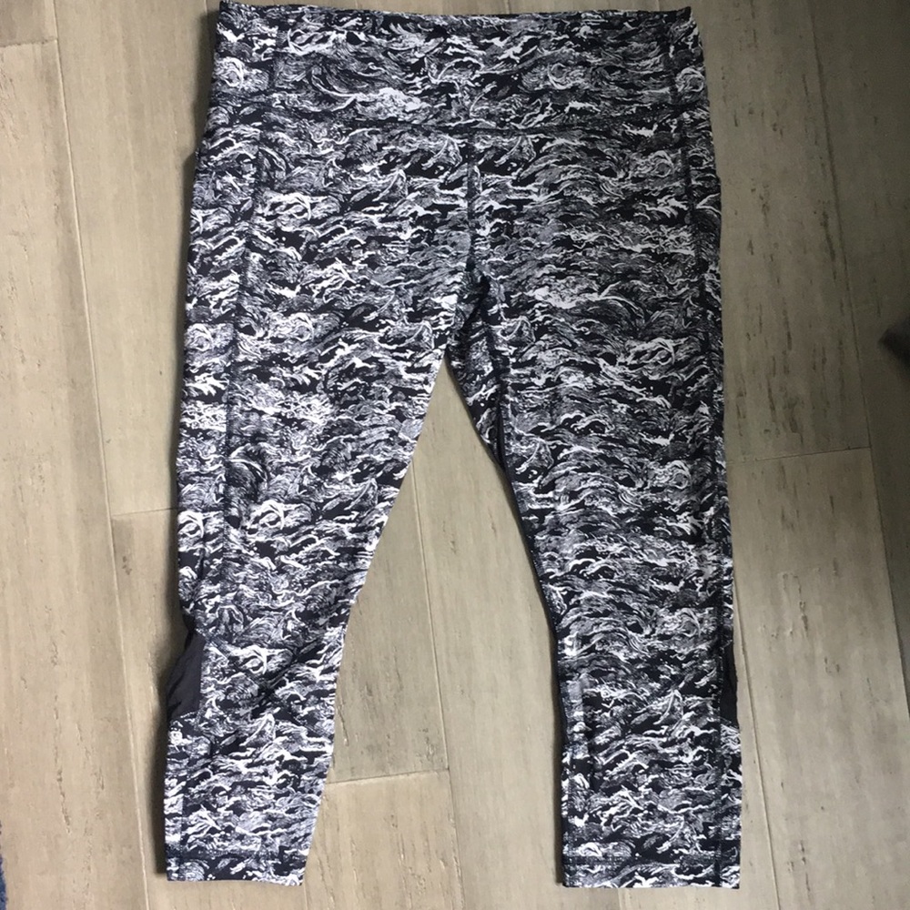 Lululemon pace rival crop size 12 euc